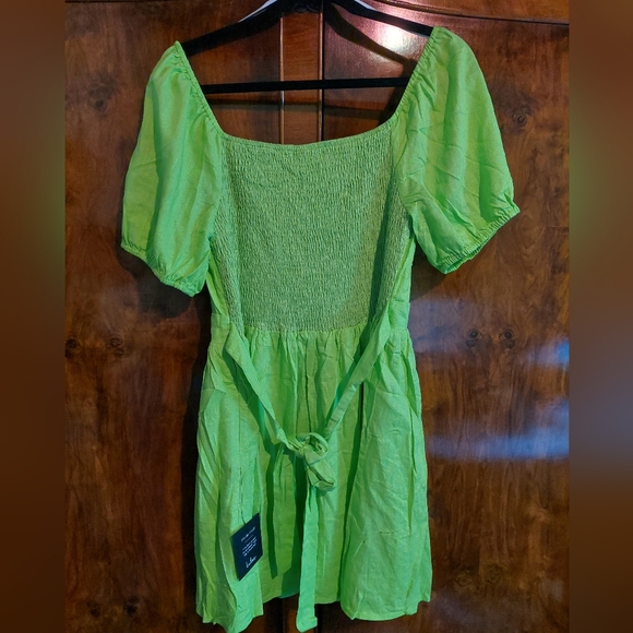 NWT Lulus green mini dress lrg - Picture 3 of 4